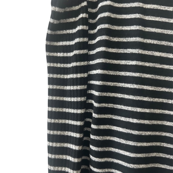 Zenergy by Chico's Soft Essentials Stripe Tank Black/Gray Size 12 - Picture 3 of 6